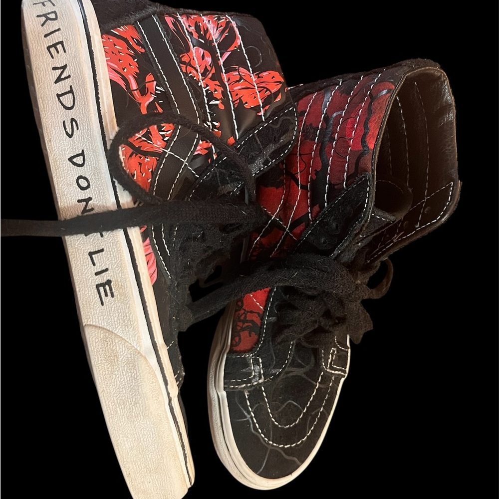 Stranger Things x Sk8 Hi Sneakers • Vans